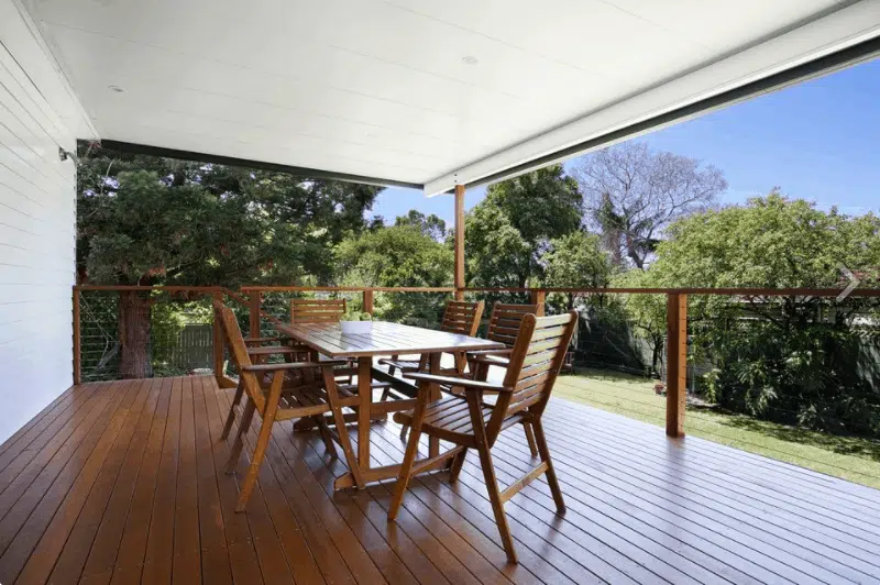 Patio with Flat Roof by HV Aluminium