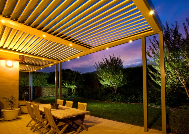 Outdoor Patio with Opening Roof